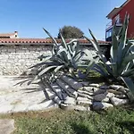 Haus Cataleya